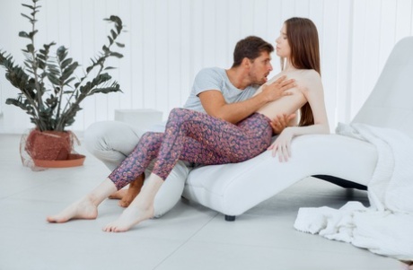 Skinny teen ends up on top while having sex with an older boy 31354547